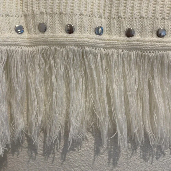 Lulu's - Turtleneck Sweater with Fringe - Ivory/White - Size M - Picture 3 of 6